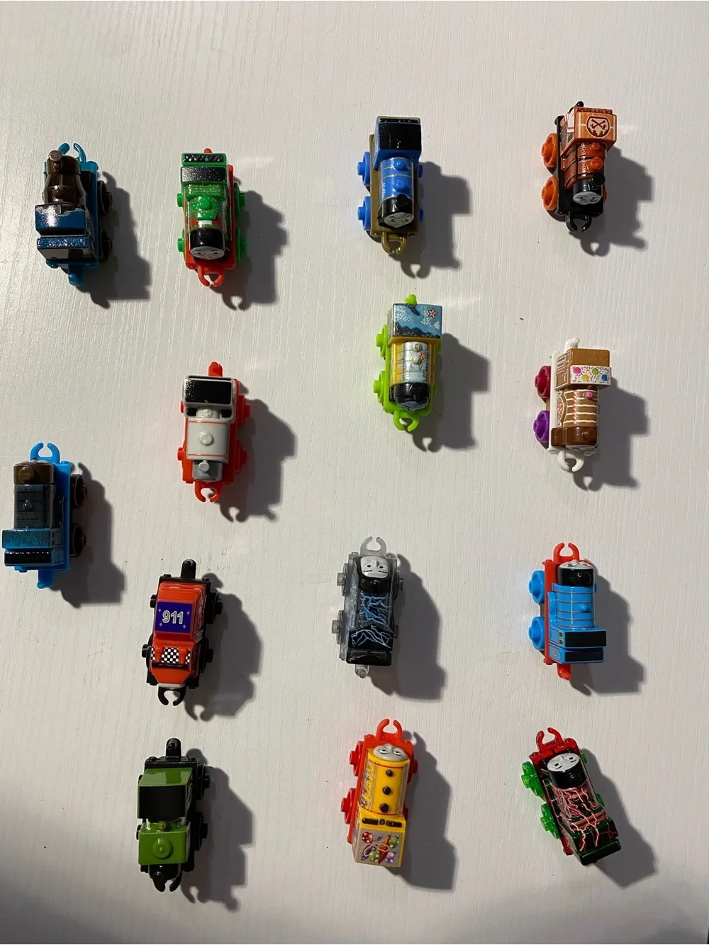 Thomas & Friends Minis Collector Playwheel Storage Case Lot w/ 14 Trains
